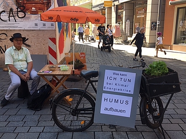 Infostand in Reutlingen zum Humusaufbau